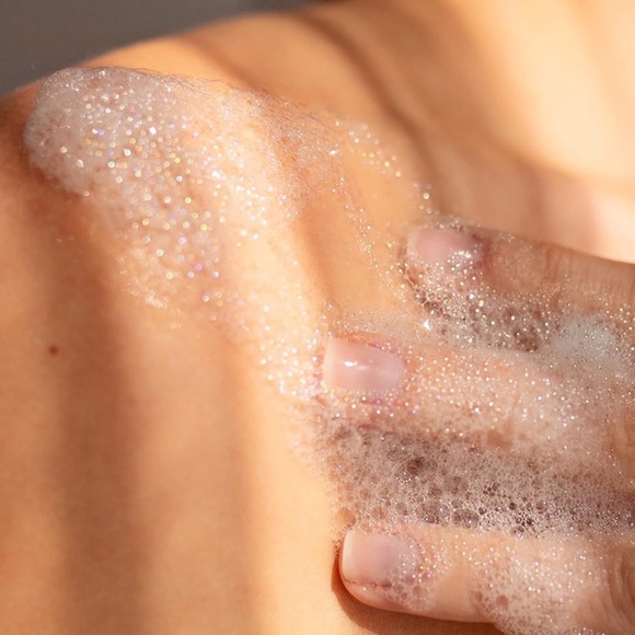 Alpha Skin Care Moisturizing Body Wash 10 fl oz - Picture 5 of 5